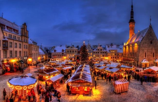 tallinchristmaspanorama650x450.jpg