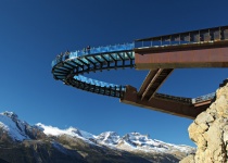 Kanadská horská vyhlídka Glacier Skywalk