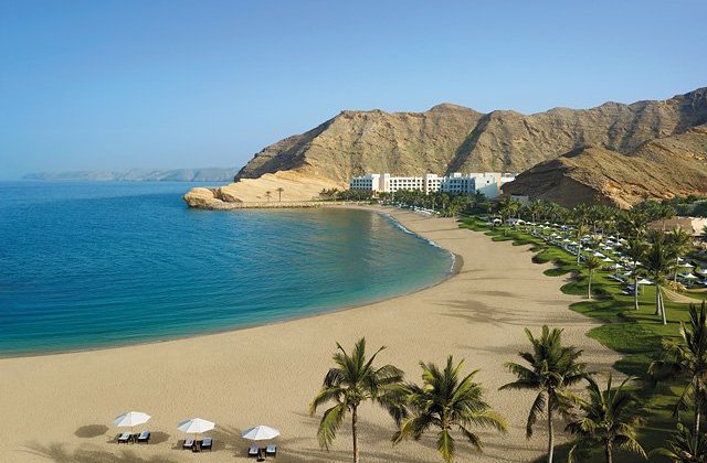 Muscat-beach.jpg